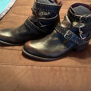 Freebird Size 11 Belgium worn twice